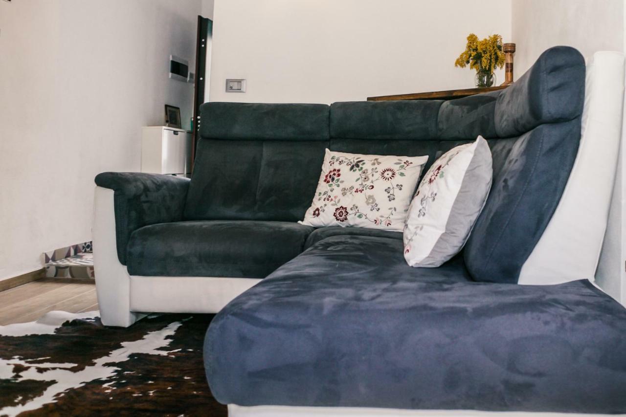 Casa Bisou Italia Wifi Et Parking Free Privato Villa Diano San Pietro Exterior photo